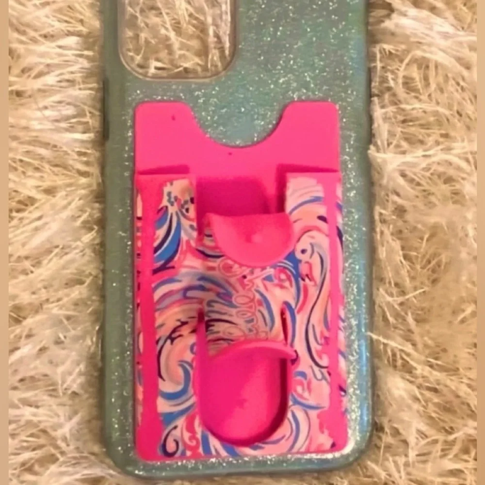 Lilly Pulitzer card holders on 11 Pro Phone cases.
